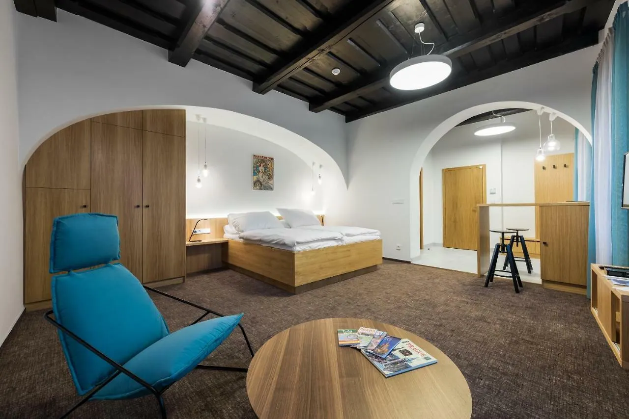Fancy Apartments By Prague Castle