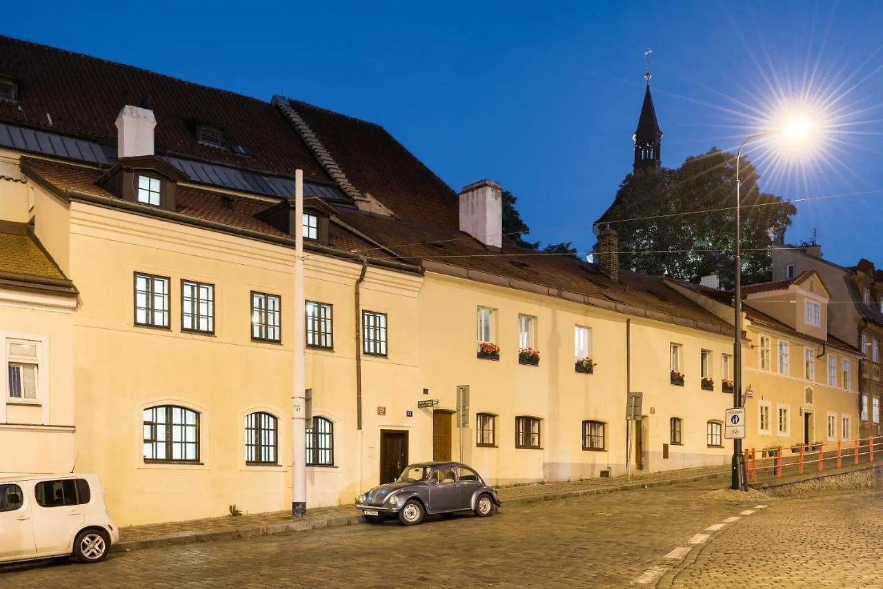 Fancy Apartments By Prague Castle
